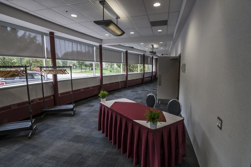Residence & Conference Centre - טורונטו מראה חיצוני תמונה
